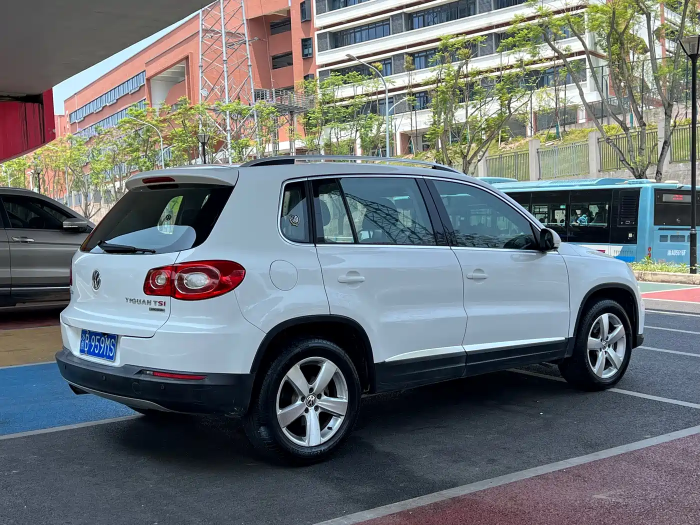 Volkswagen Tiguan 2012 1.8TSI Automatic 4WD Elite Edition фото 6