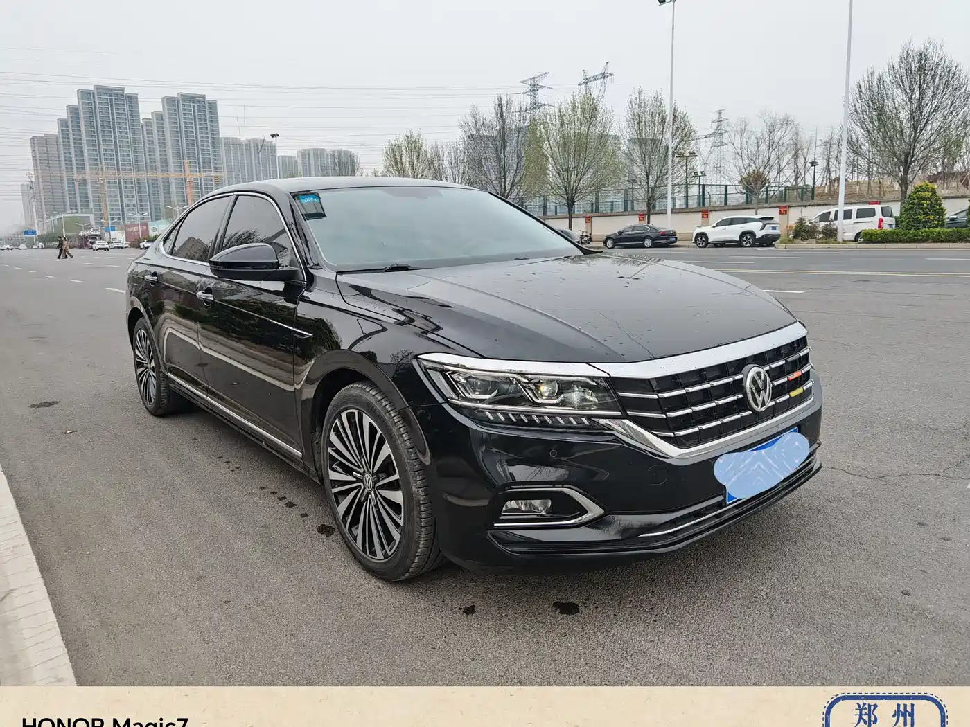 Volkswagen Passat 2020 330TSI Luxury Edition China VI фото 3