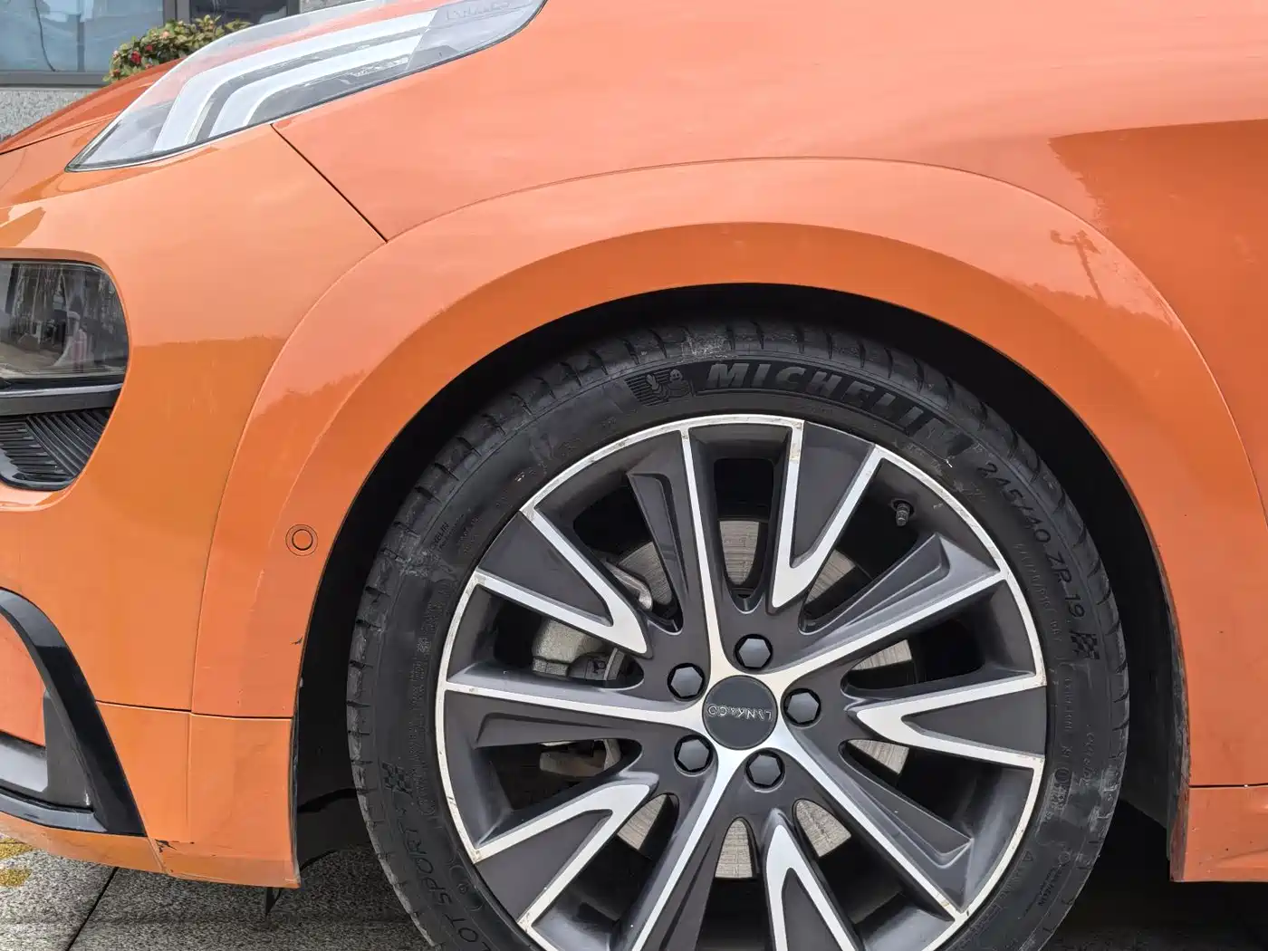 LYNK & CO. 02 HATCHBACK