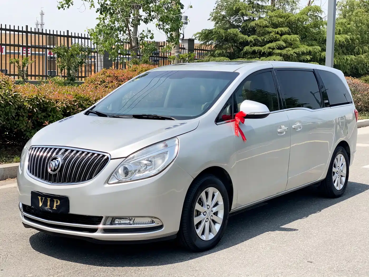 Buick GL8 2015 2.4L Luxury Business Exclusive Edition