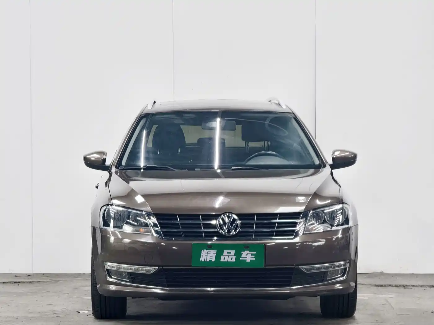 Photo 2 - Volkswagen Lavida Tour
