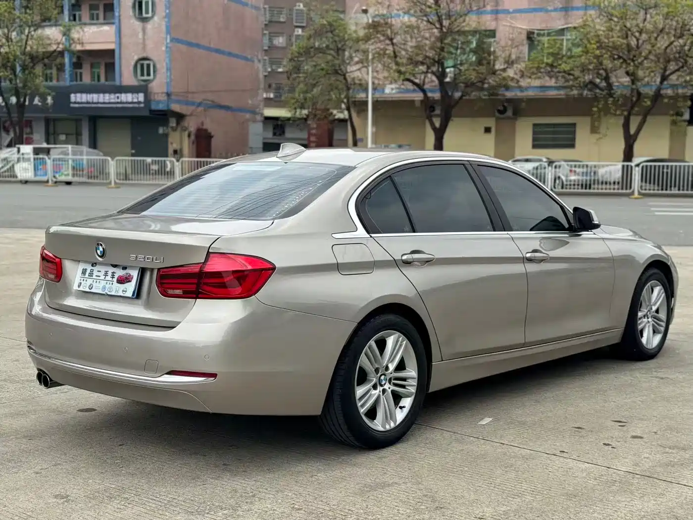 BMW 3 Series 2017 320Li Fashion фото 9