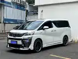 Фото 2 - Toyota Vellfire