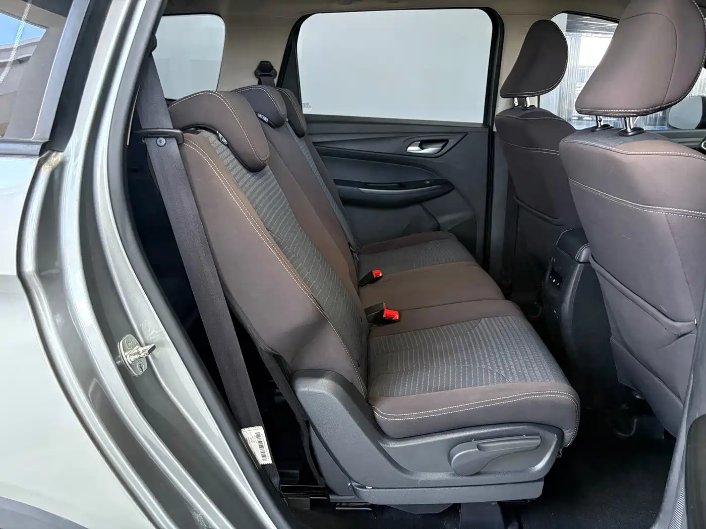 Baojun 730 2019 2019 1.5T CVT Fashion Edition 7-Seater China VI