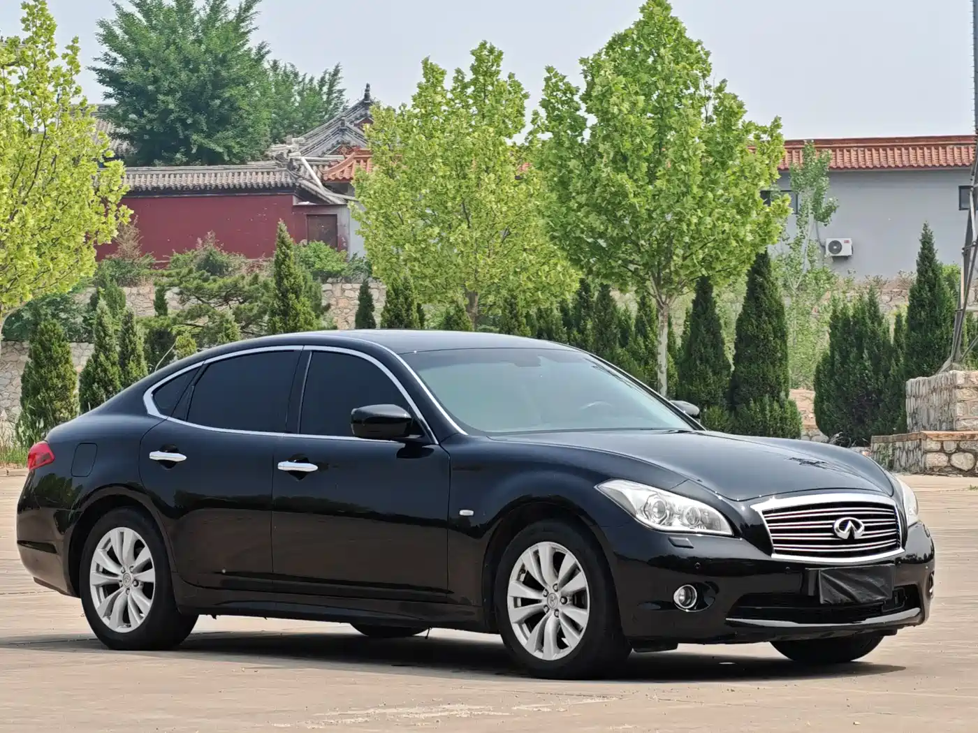 Infiniti M Series 2012 2011 M37