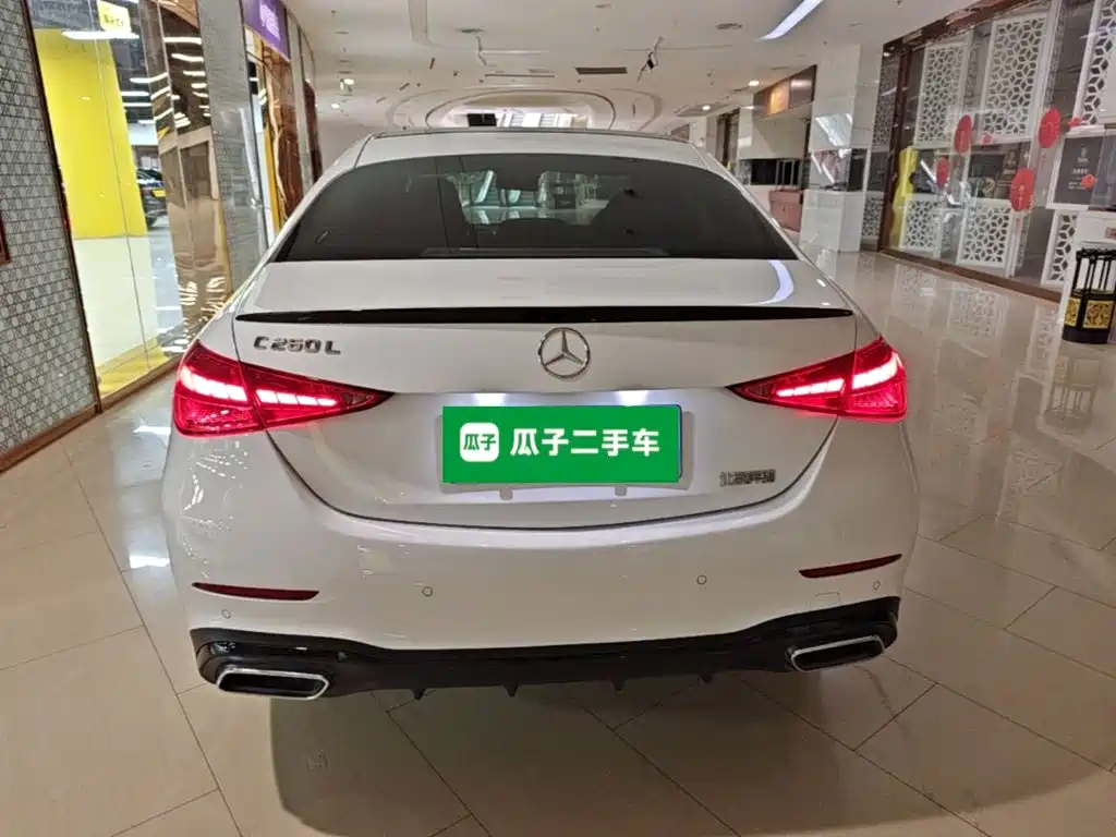 Photo 6 - Mercedes-Benz C-Class