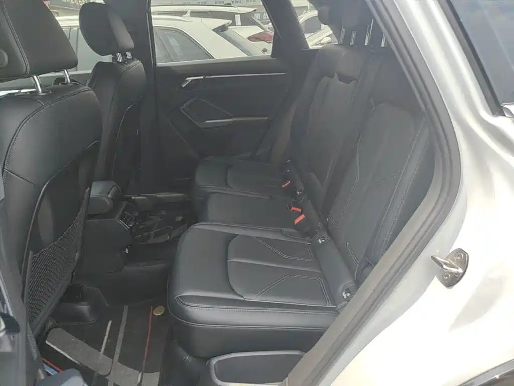 Audi Q3 2024 35 TFSI Fashion Elegance фото 17