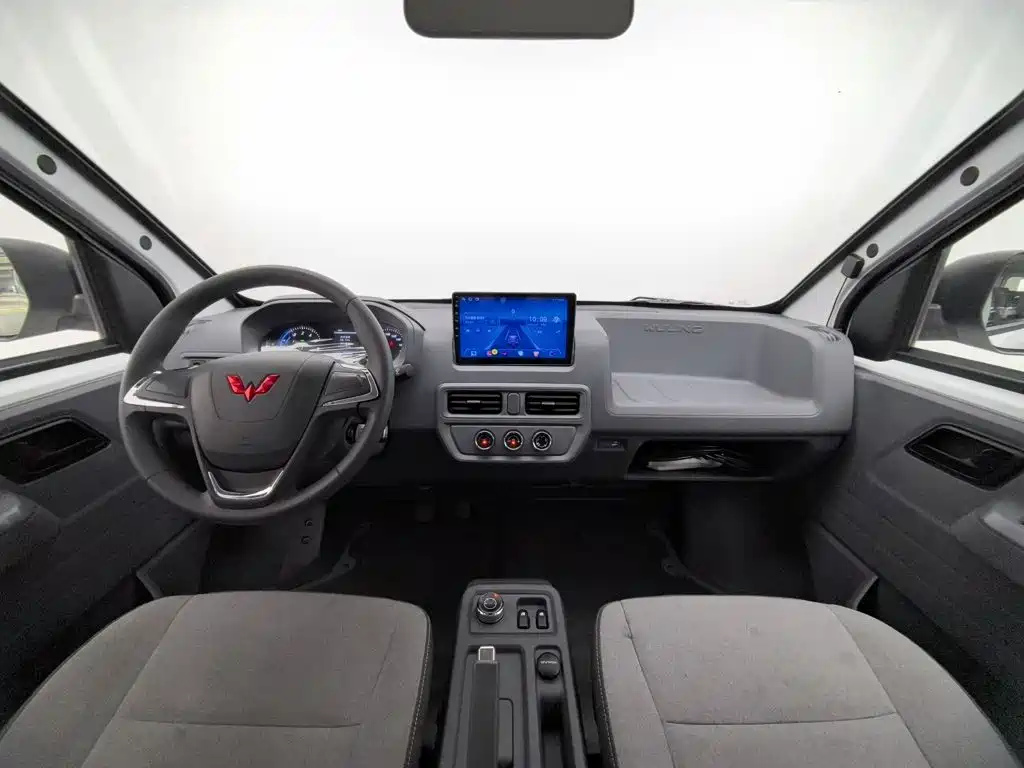 Wuling Motors Wuling Yangguang 2025 2024 300KM Comfort Bus Version 75kW