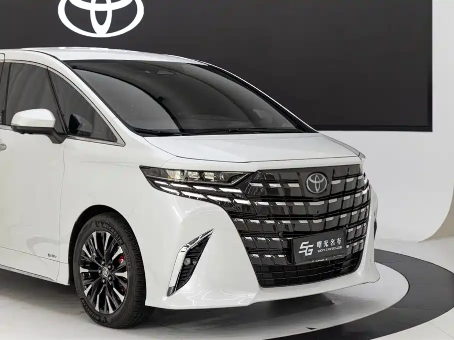 Toyota Alphard 2024 Hybrid 2.5L Ultimate Enjoyment Edition фото 19