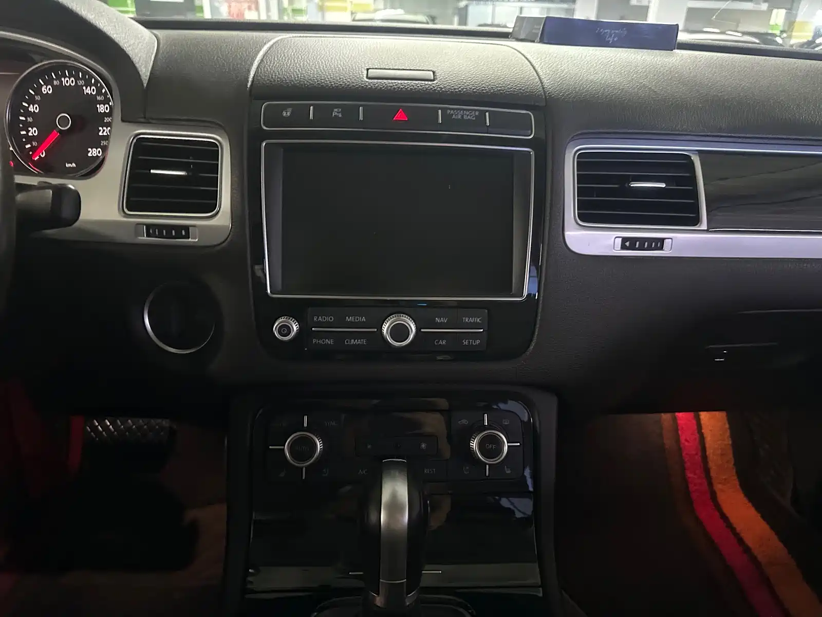Фото 6 - Volkswagen Touareg
