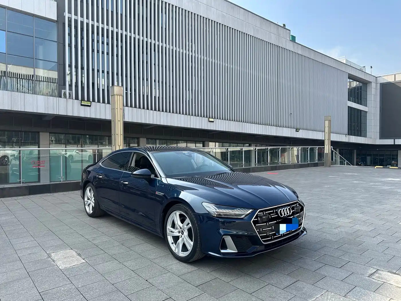 Audi A7L 2024 45 TFSI quattro Premium Luxury фото 6