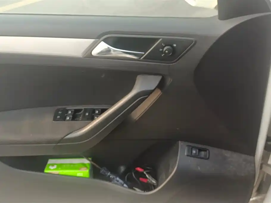 Volkswagen Jetta 2015 Value Edition 1.6L Manual Comfort фото 7