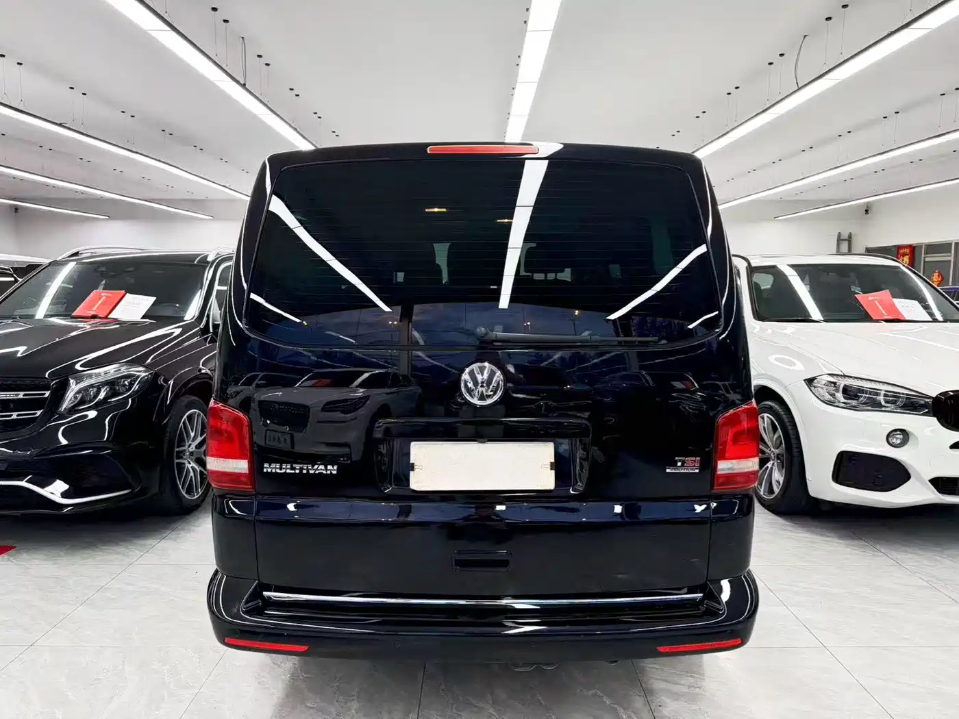 Volkswagen Multivan 2014 2012 2.0TSI 4WD Premium