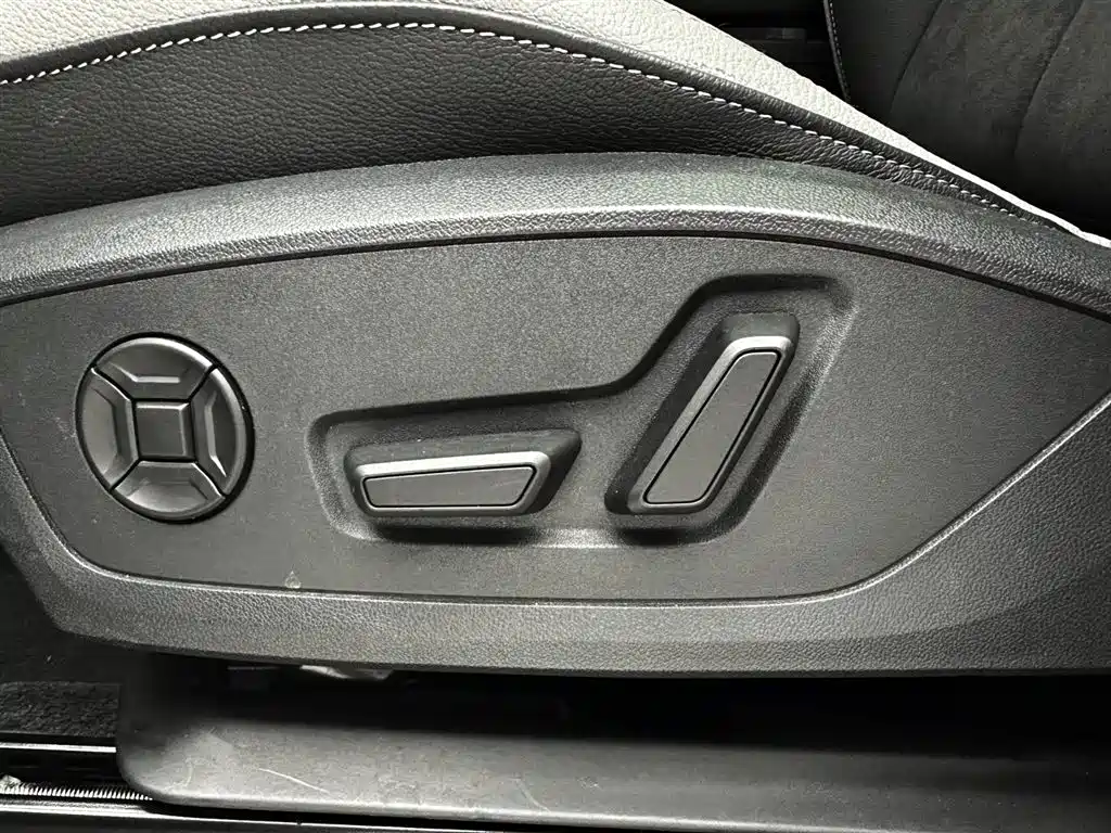 Audi Q3 2022 35 TFSI Fashion Dynamic фото 17