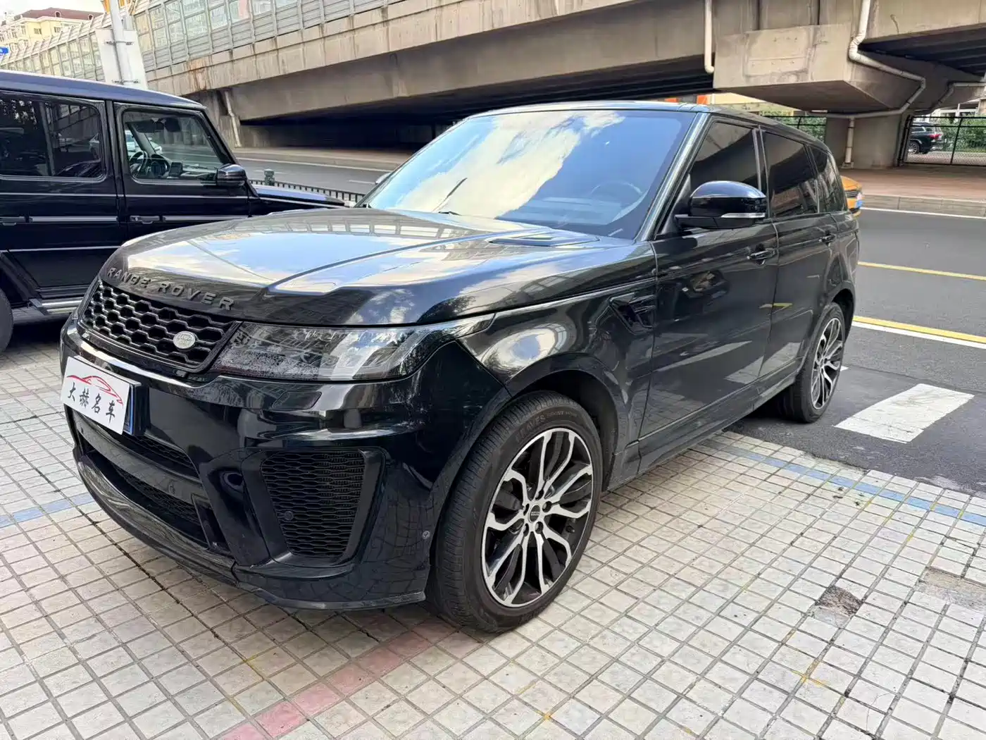 Фото 1 - Land Rover Range Rover Sport