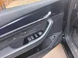 Фото 7 - Geely Monjaro
