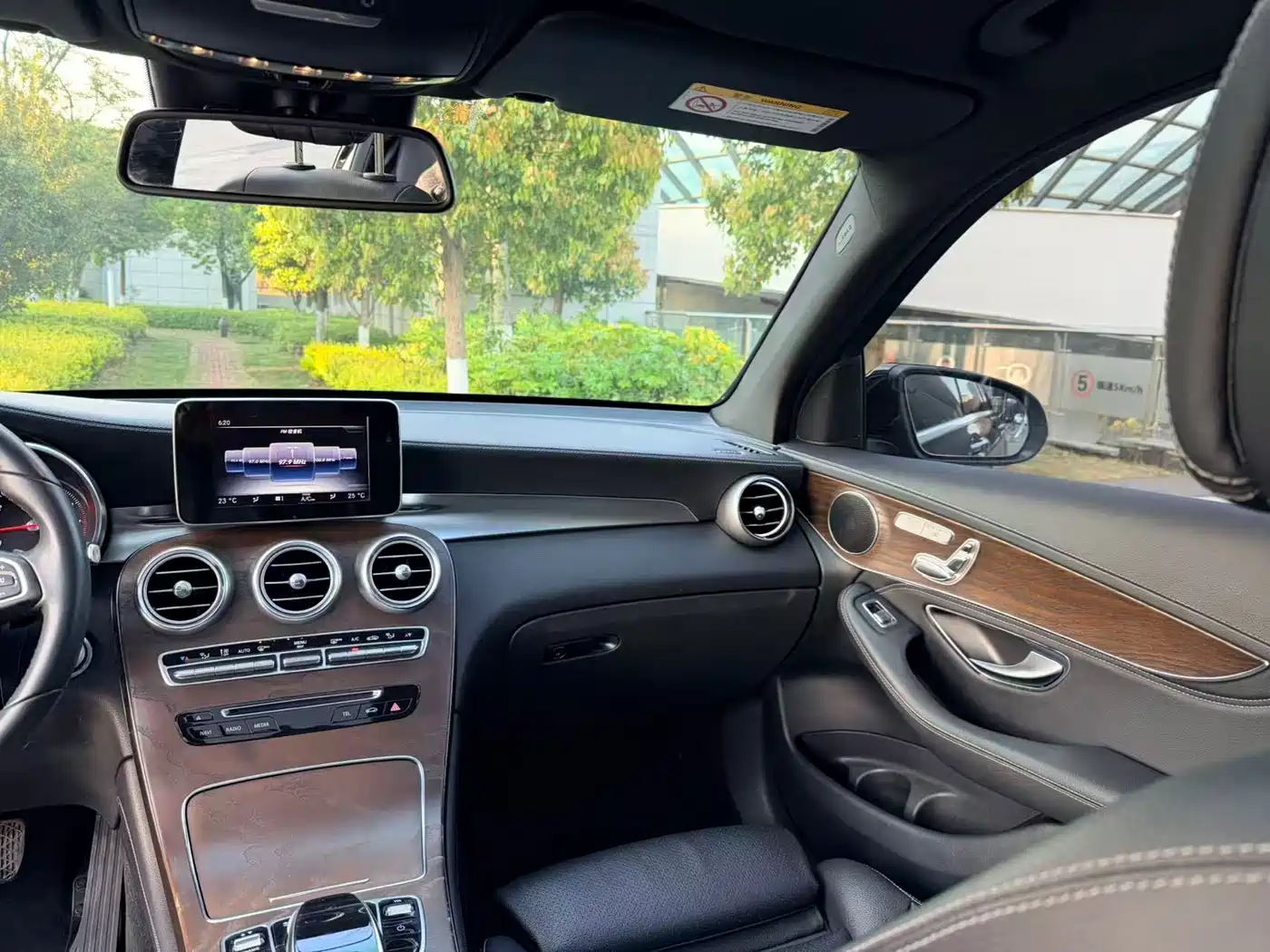 Mercedes-Benz GLC 2016 GLC 300 4MATIC Dynamic фото 18