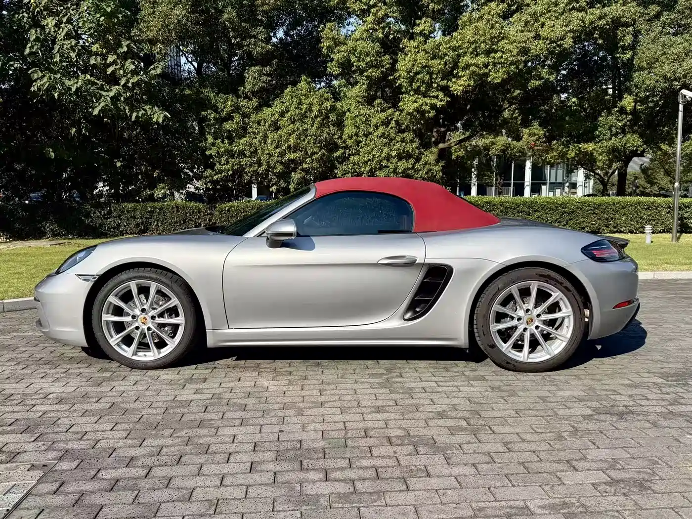 Porsche 718 2022 Boxster 2.0T фото 3