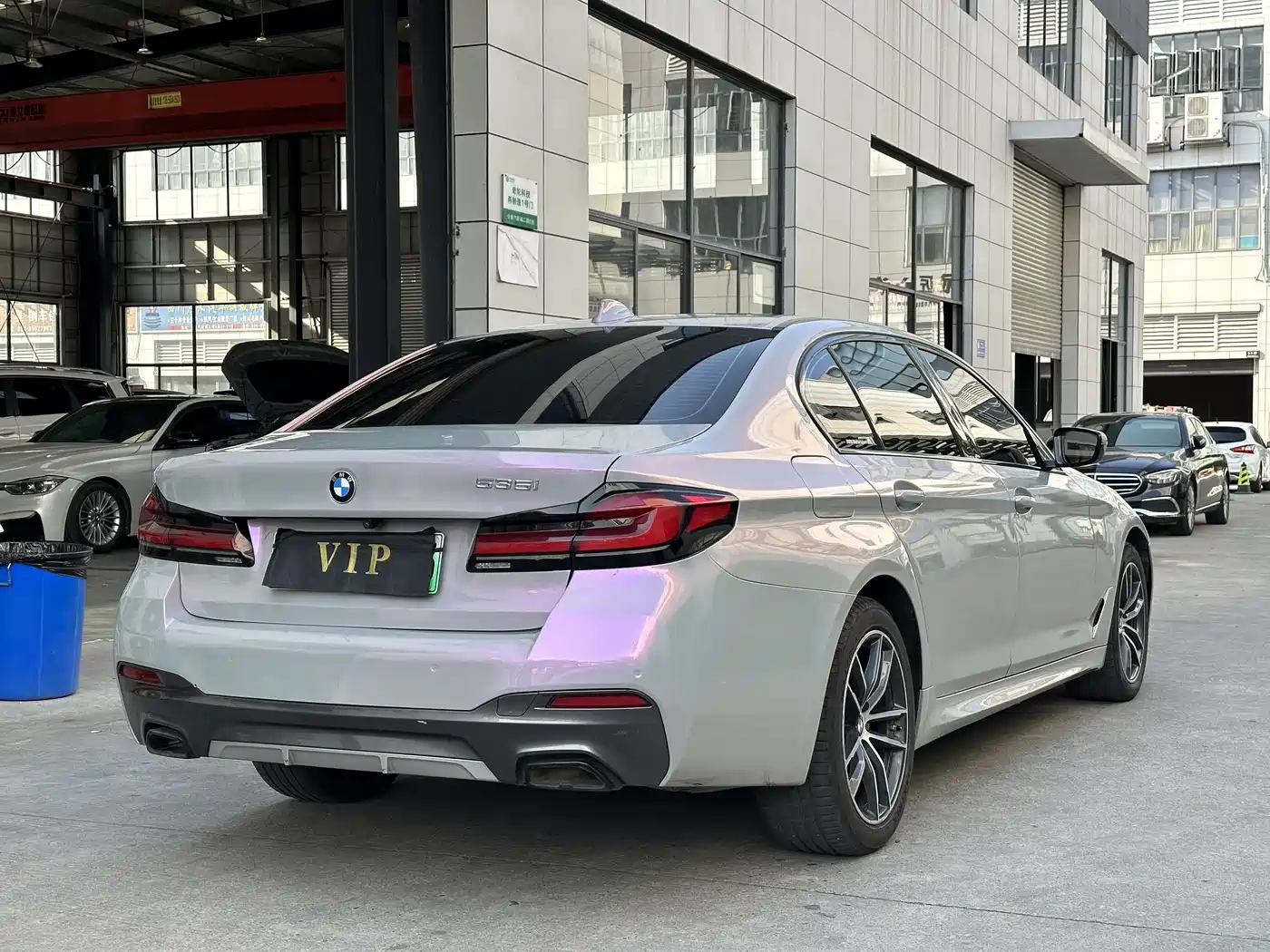 BMW 5 Series New Energy 2021 535Le M Sport Package фото 5
