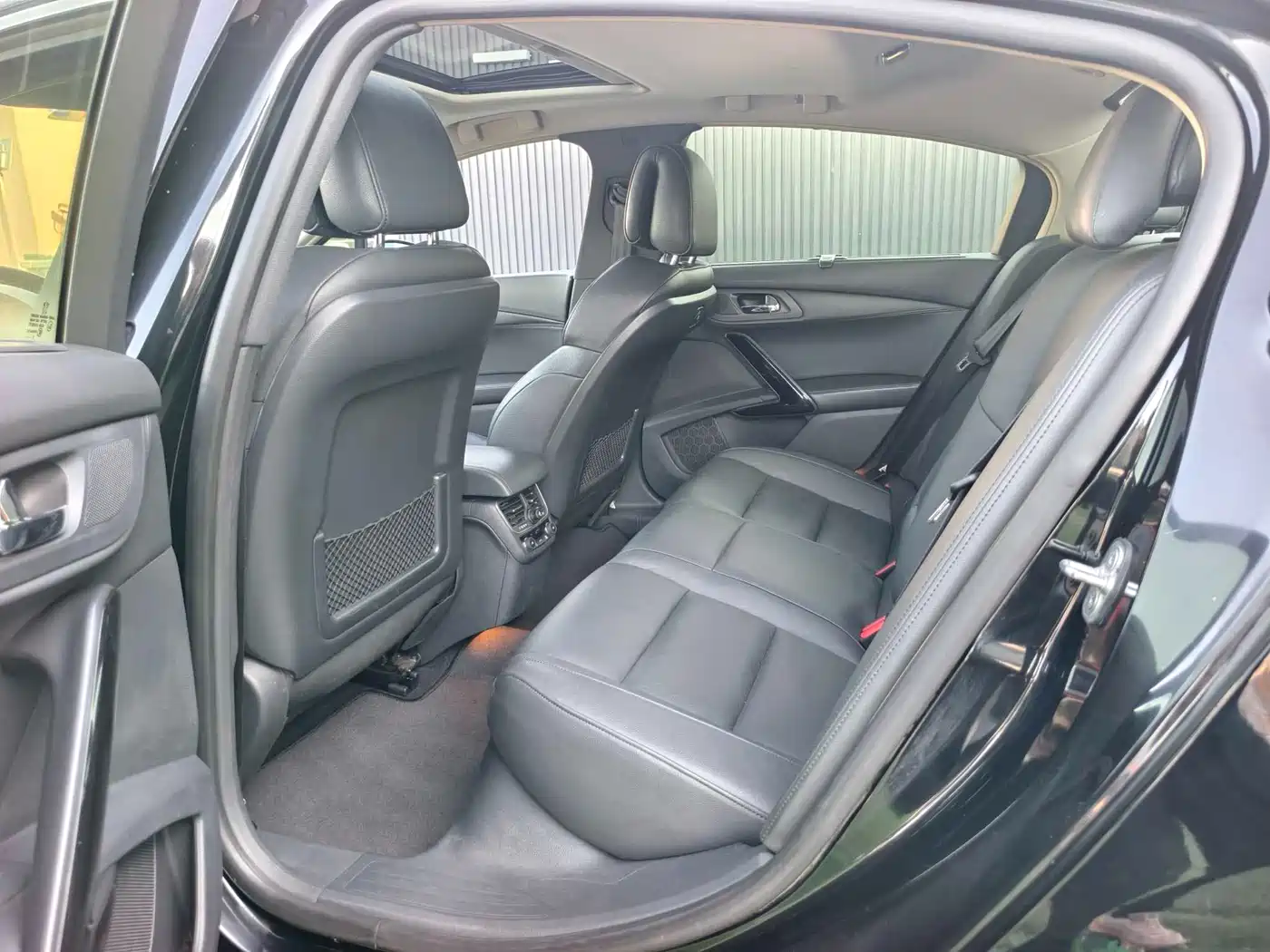 Peugeot 508 2011 2.3L Automatic Flagship фото 13