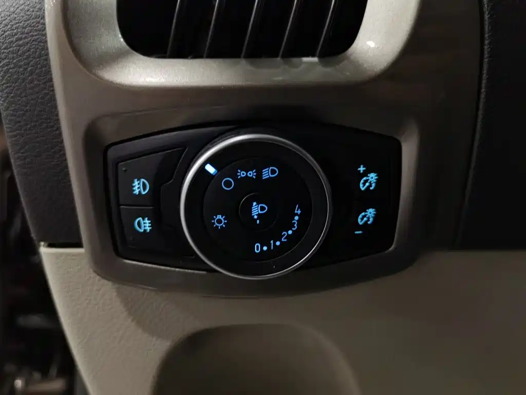 Ford Tourneo 2018 2017 2.0T Automatic Elite Edition
