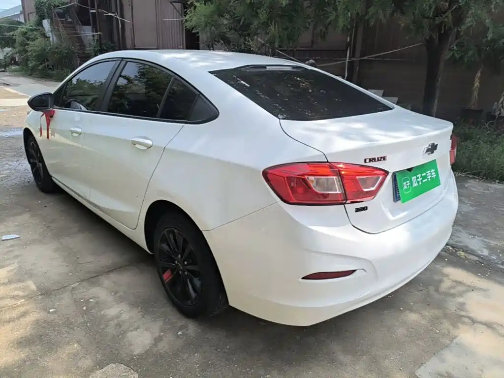 Chevrolet Cruze 2019 2018 Redline 320 Automatic Pioneer Edition