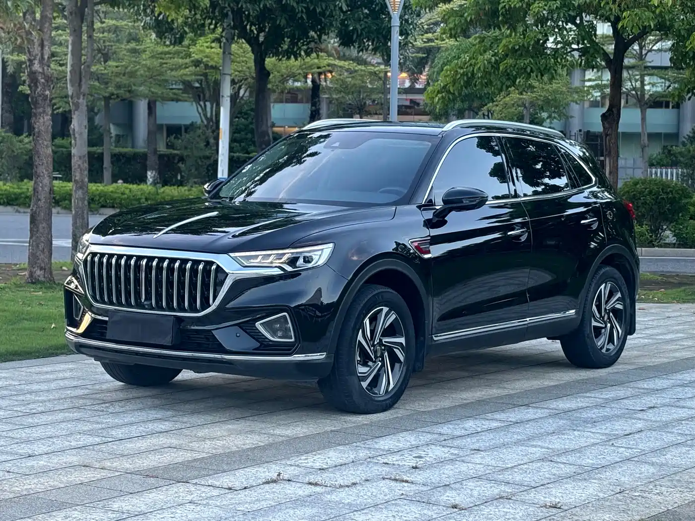 Hongqi HS5 2022 2.0T Smart Connect Premium Edition