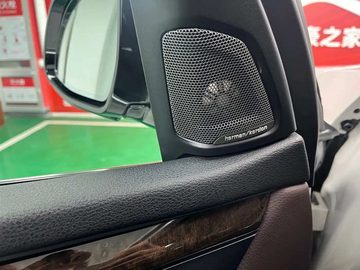 BMW X5 (Import) 2018 xDrive28i фото 9
