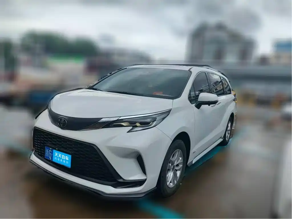 Toyota Granvia 2025 2024 2.5L Hybrid Comfort