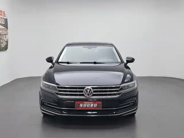 Volkswagen Phideon 2018 380TSI 2WD Flagship Edition — фото 3