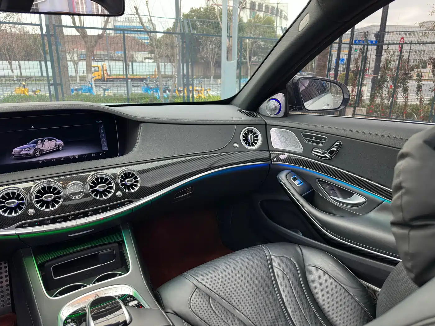 Mercedes-Benz S-Class AMG 2018 AMG S 63 L 4MATIC+ фото 22