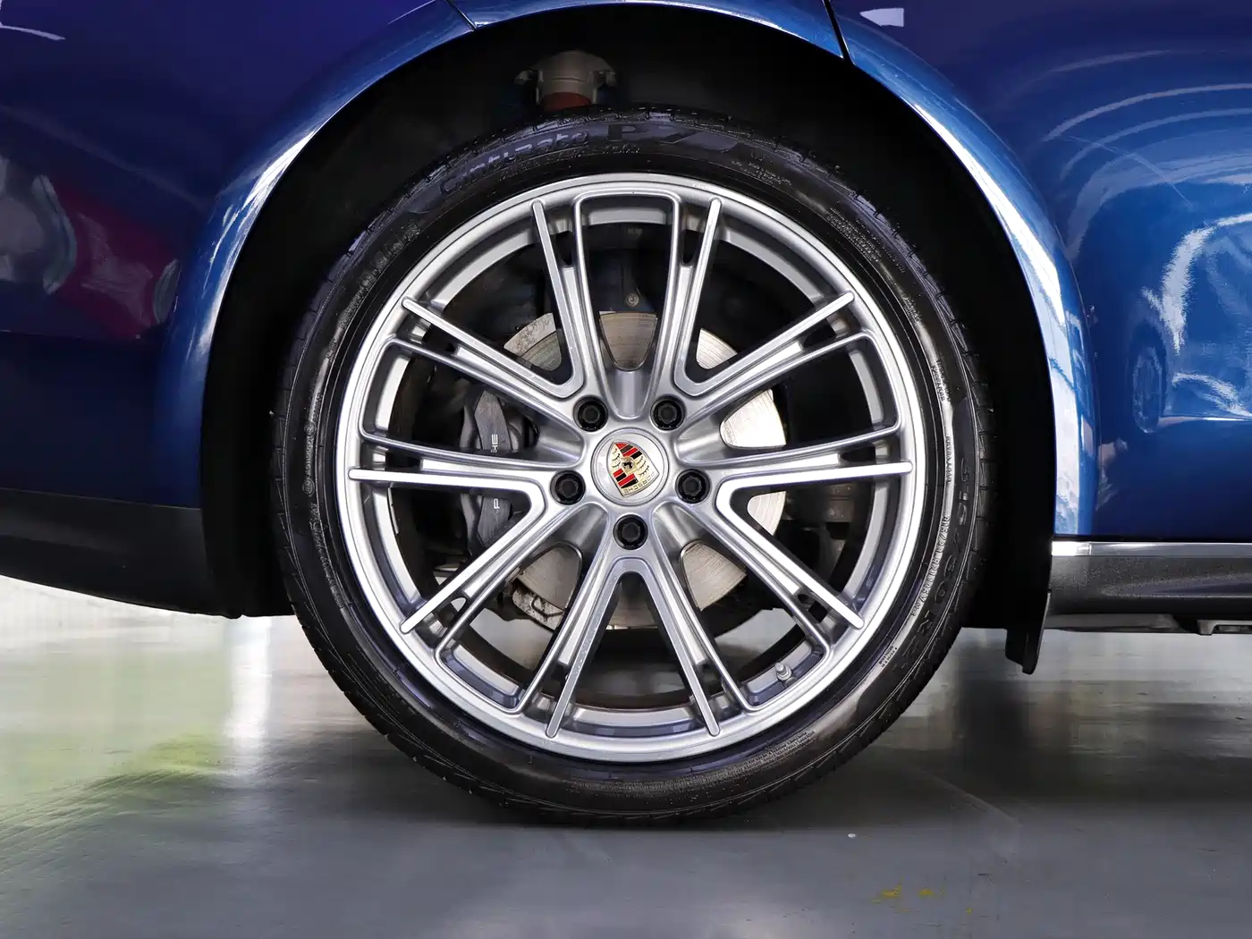 Porsche Panamera 2021 Panamera 4 Executive Long Wheelbase 2.9T фото 35