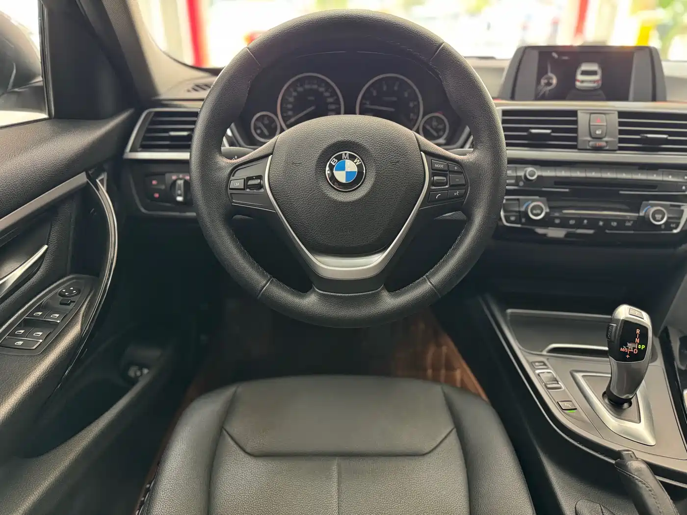 BMW 3 Series 2016 320Li Fashion Model фото 8