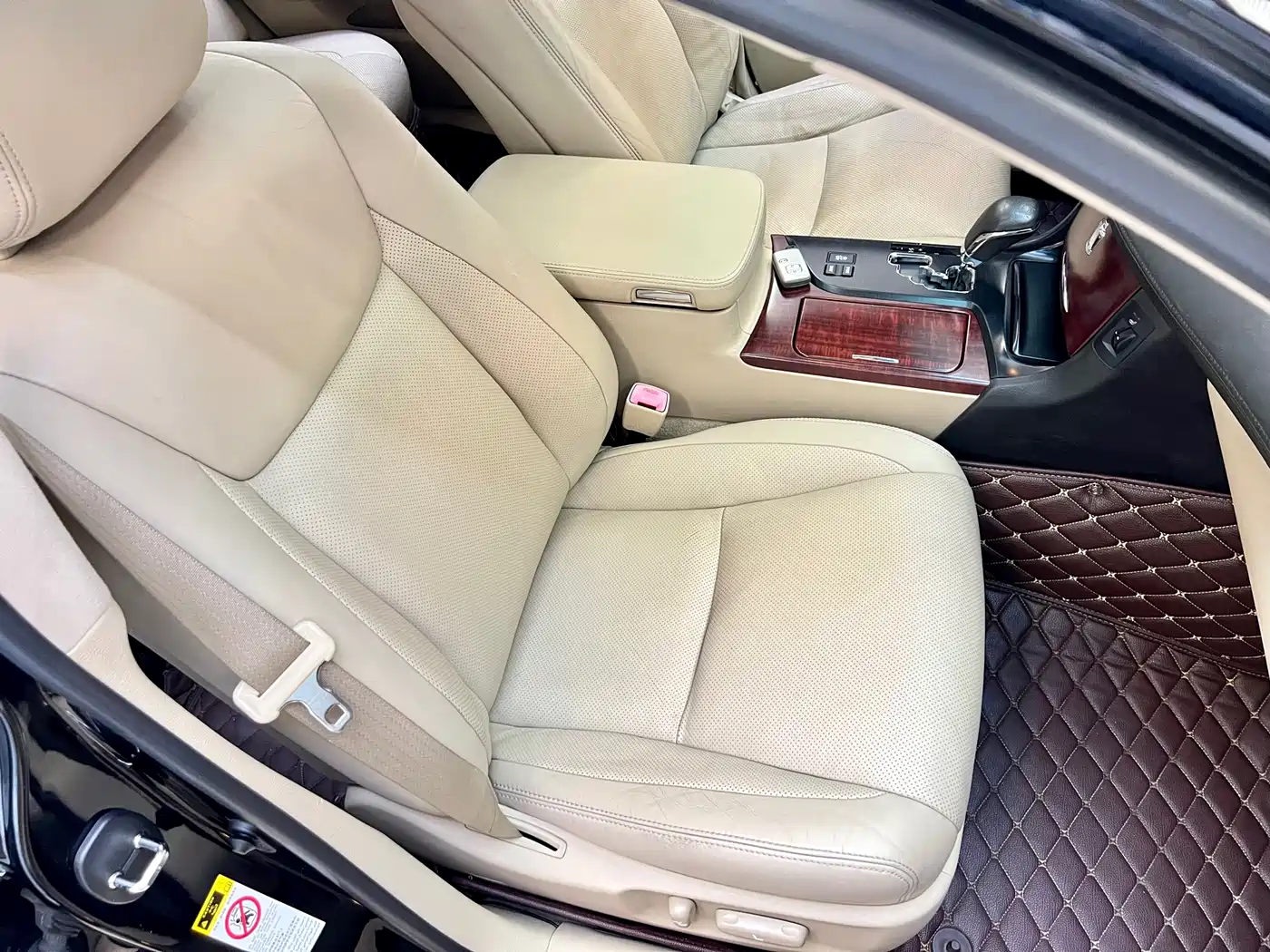Toyota Crown 2011 2.5L Royal Leather Sunroof Special Edition фото 9