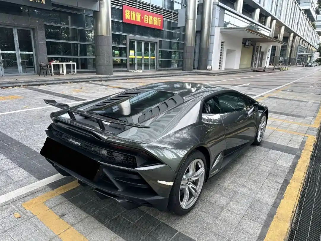 Lamborghini Huracán 2020 Huracán EVO RWD фото 3