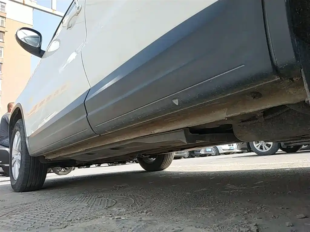 Volkswagen Tiguan 2015 1.8TSI Automatic 2WD Trendline фото 22