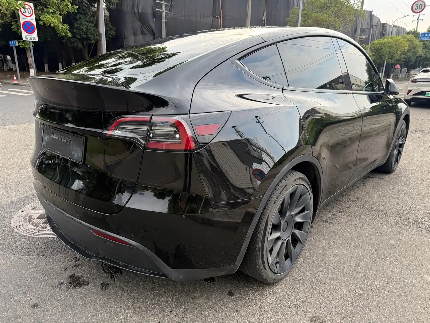 Фото 7 - Tesla Model Y