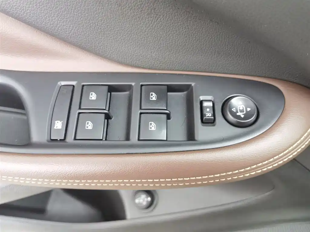 Buick Envision Plus 2020 28T AWD Elite фото 9