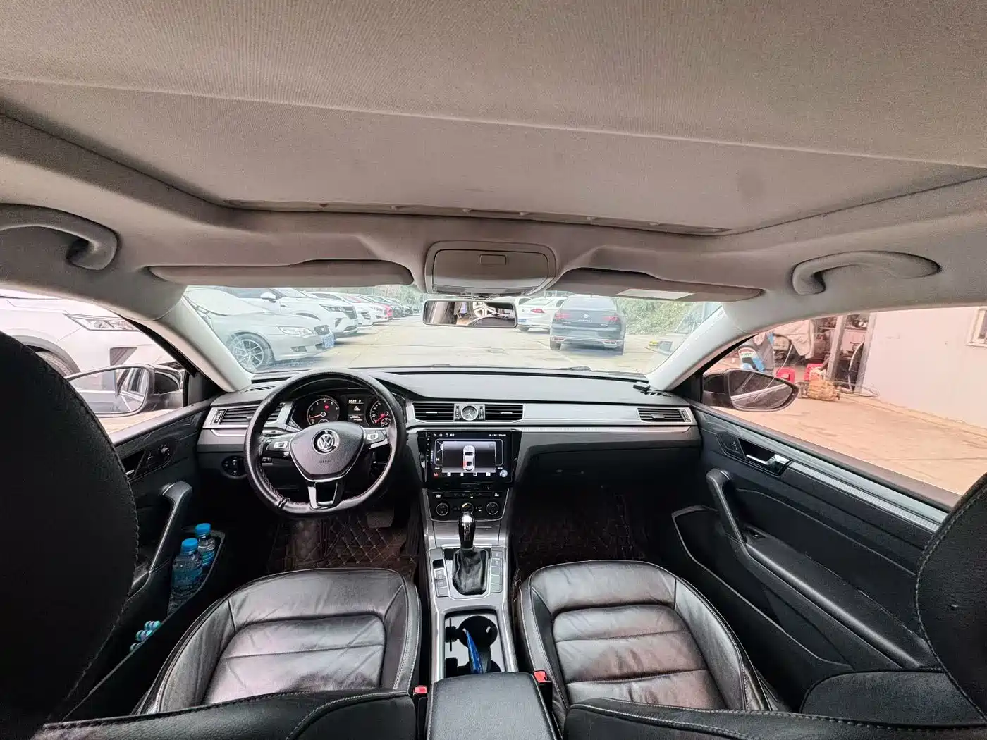 Volkswagen Passat 2015 1.8TSI DSG Elegance Edition фото 6