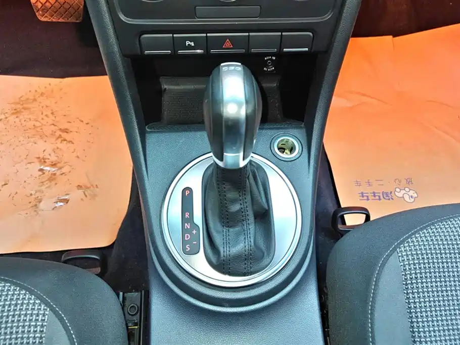 Volkswagen Beetle 2014 1.2TSI Fashion Edition фото 16