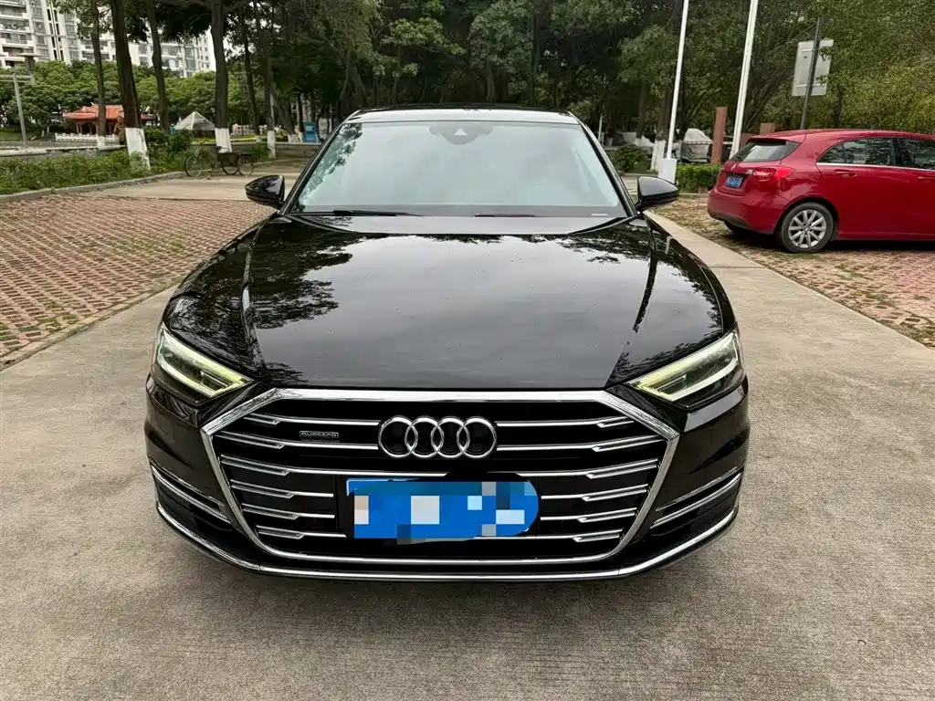 Audi A8 2021 A8L 50 TFSI quattro Comfort фото 2