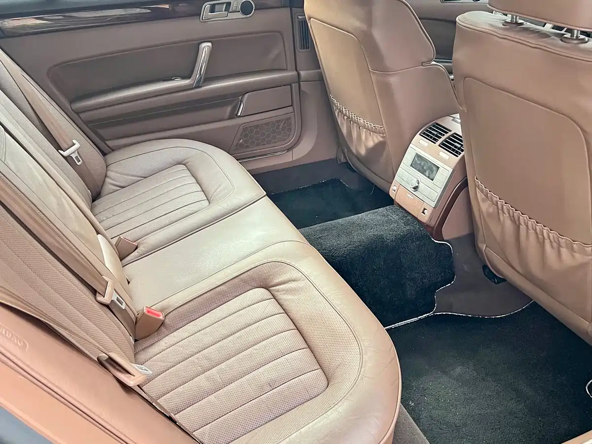 Volkswagen Phaeton 2012 3.0TDI Executive фото 9