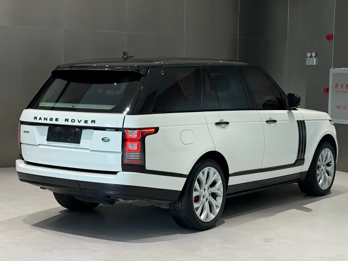 Land Rover Range Rover фото 7