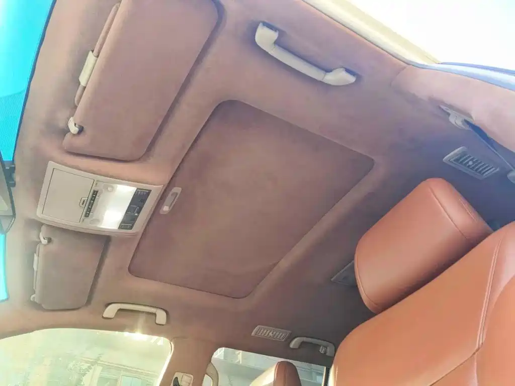 Photo 14 - Lexus LX