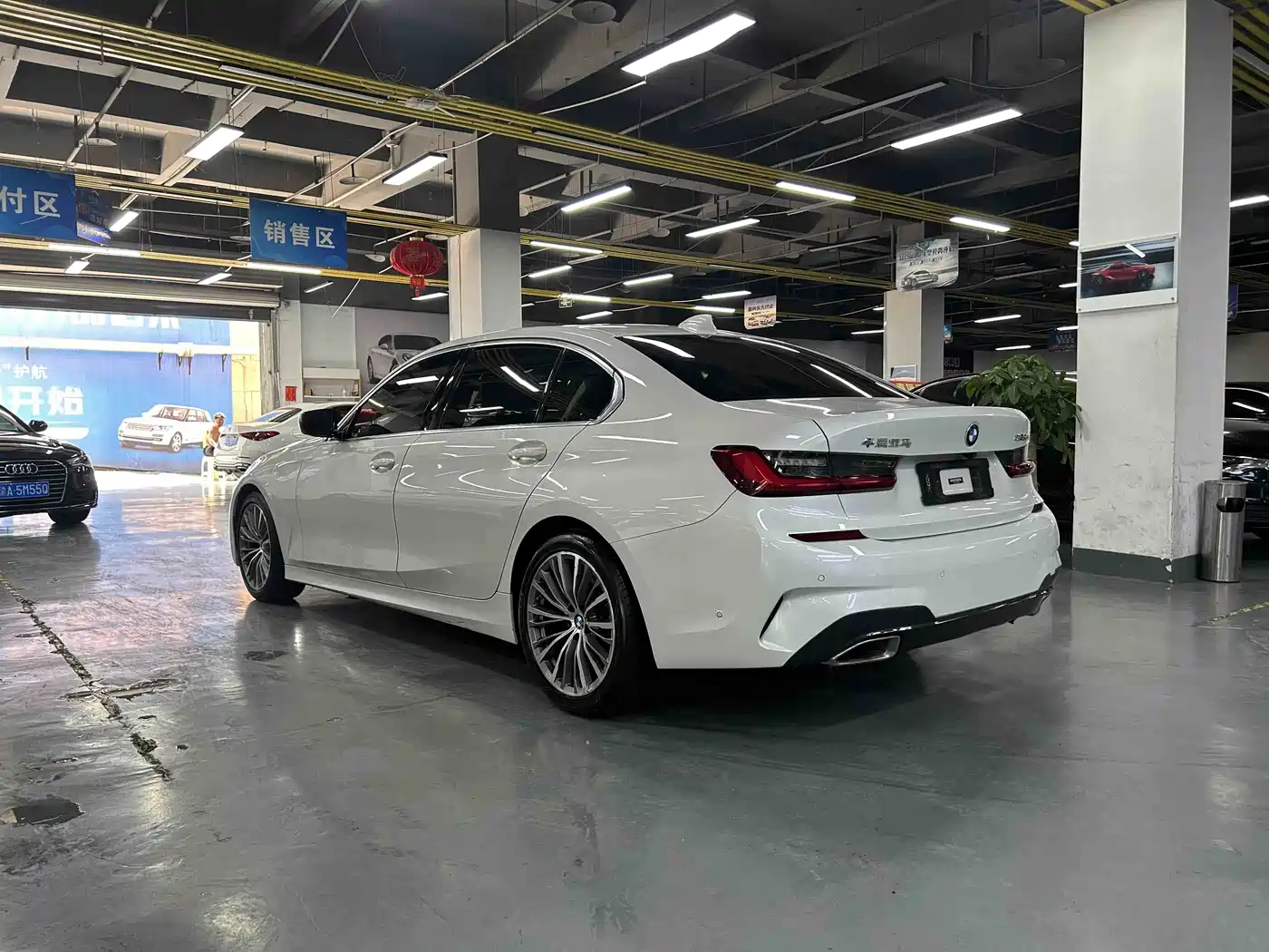 BMW 3 Series 2020 325Li Launch Edition фото 10