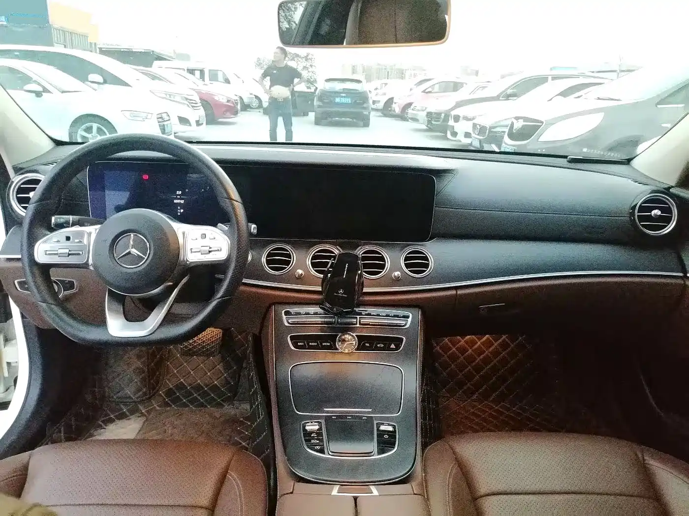Mercedes-Benz E-Class 2020 E 300 L Sport Fashion Model фото 8