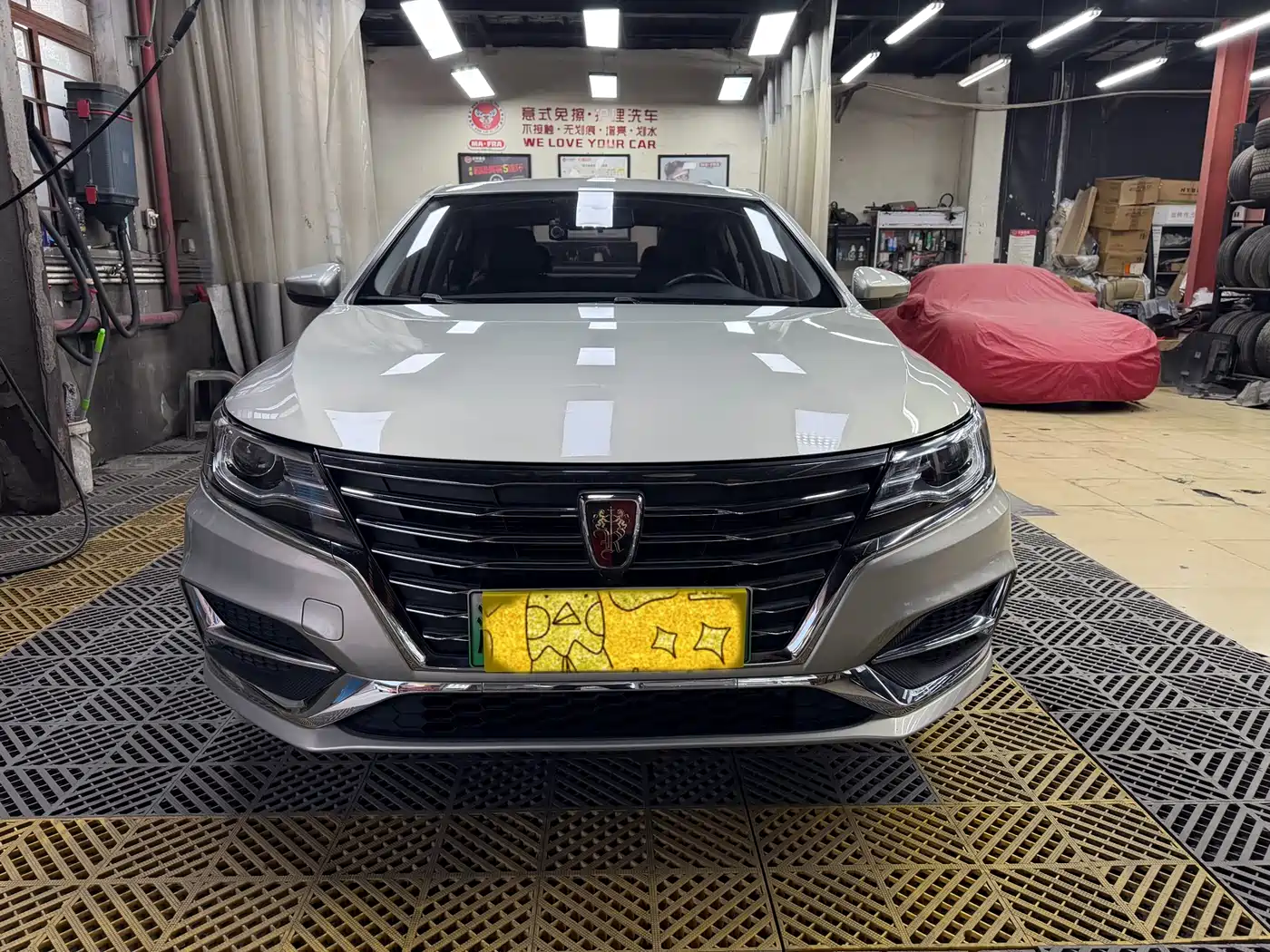 Roewe i6 New Energy 2018 2017 45T Hybrid Connected Smart Enjoyment Edition