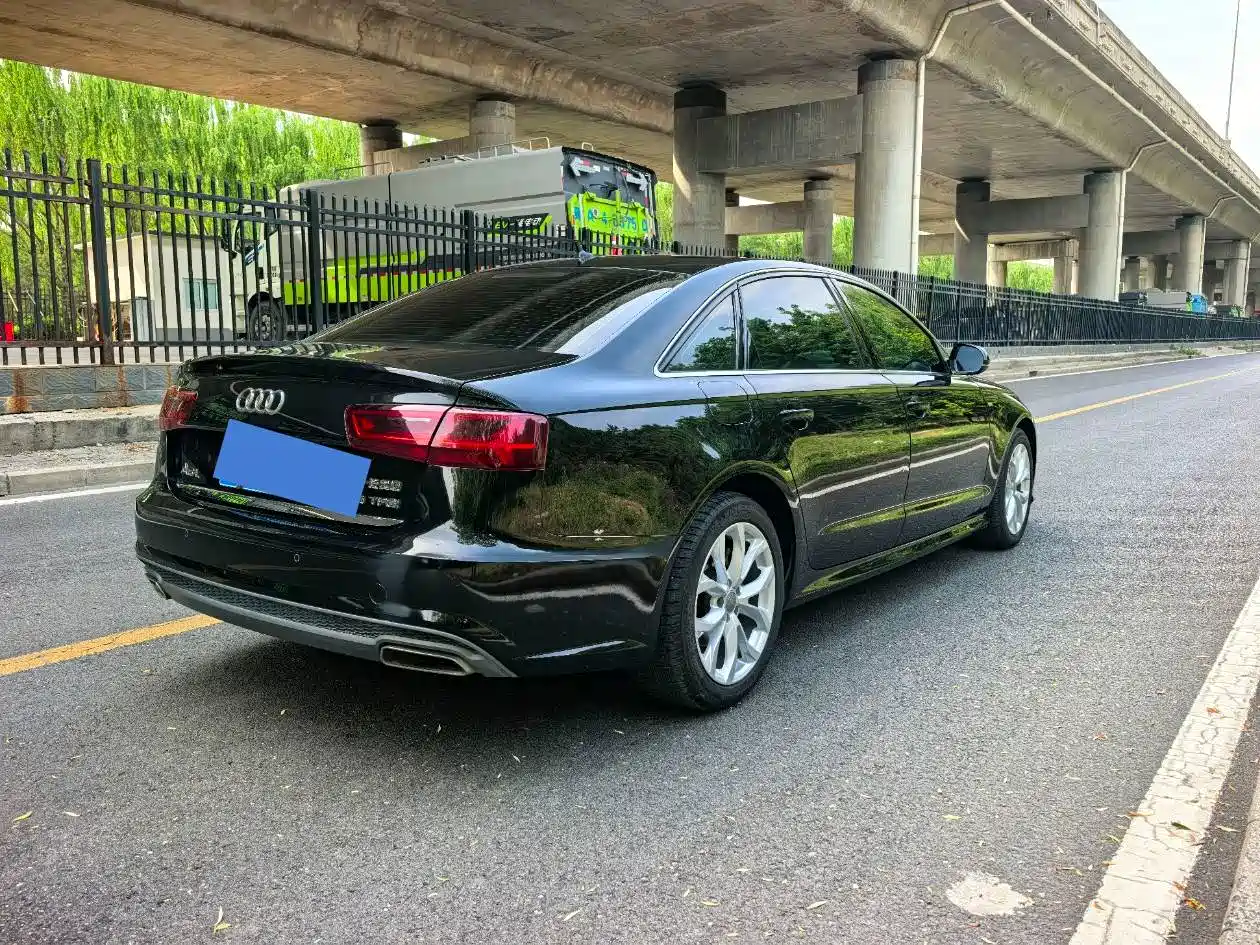 Audi A6L 2018 30th Anniversary 35 TFSI Fashion фото 5