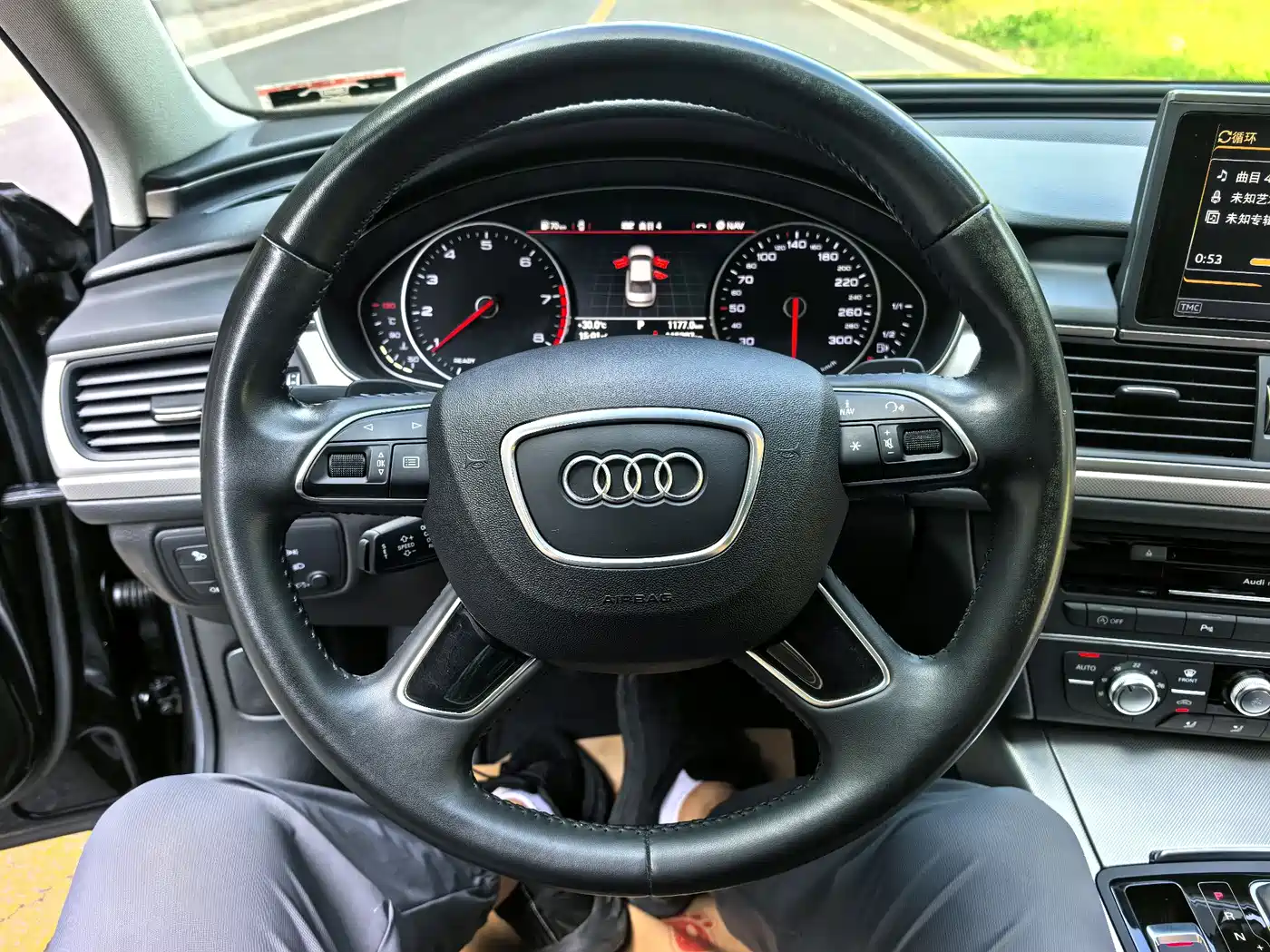 Audi A6L 2018 30th Anniversary 35 TFSI Fashion фото 16