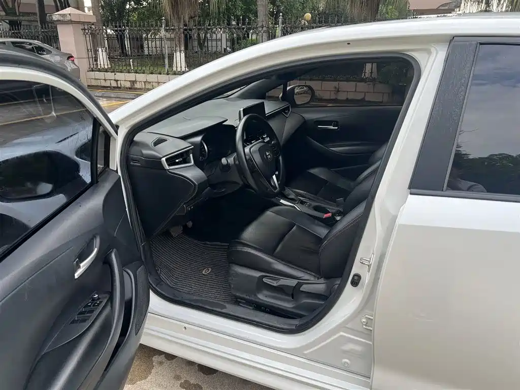 Toyota Levin 2021 185T CVT Luxury Edition фото 4